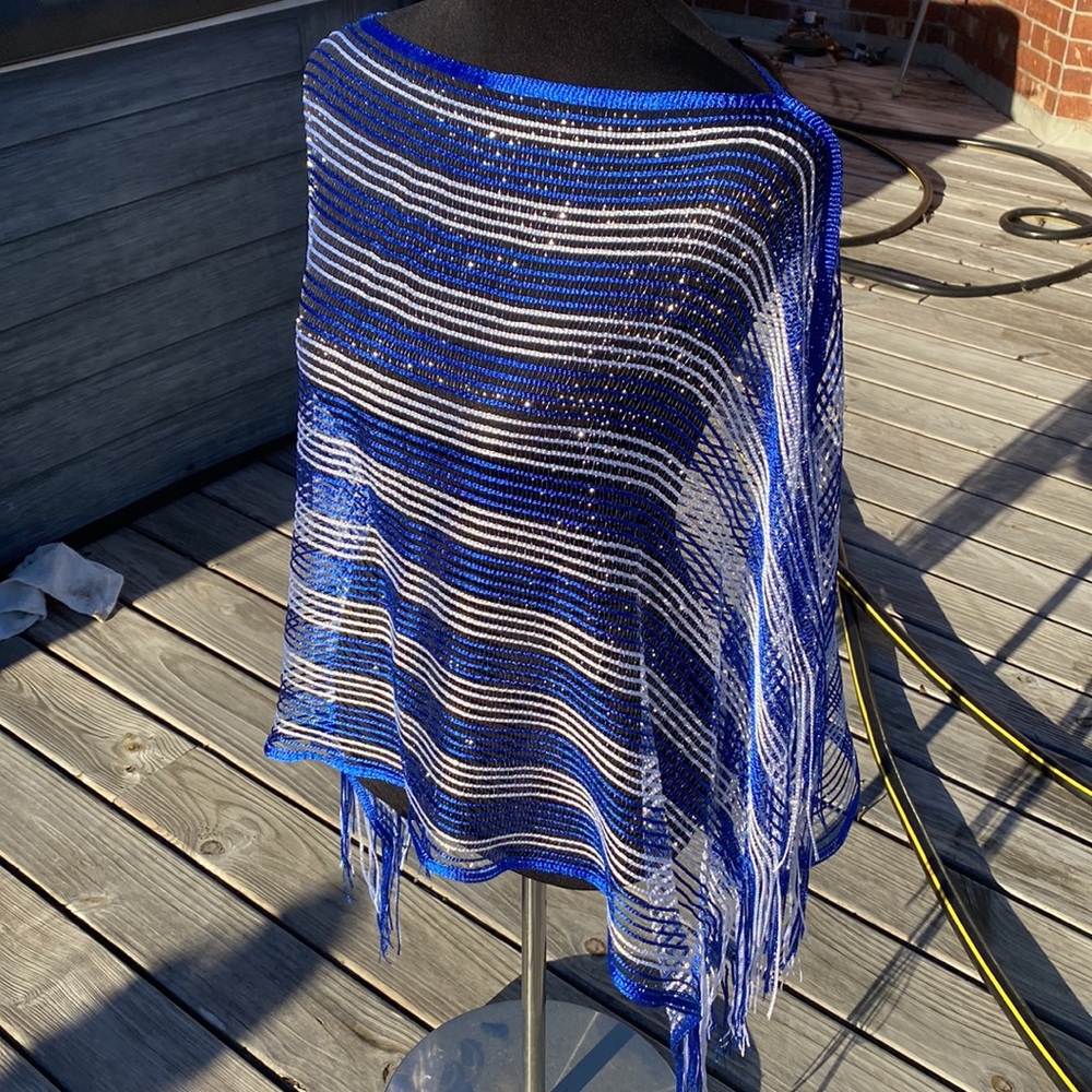 Elegant lightweight poncho